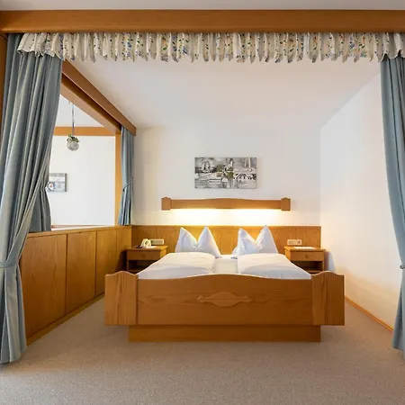 Pensionat Fruehstueckspension-appartementhaus Wasserer 4*