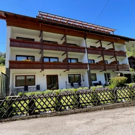 Гостьовий будинок Fruehstueckspension-appartementhaus Wasserer 4*