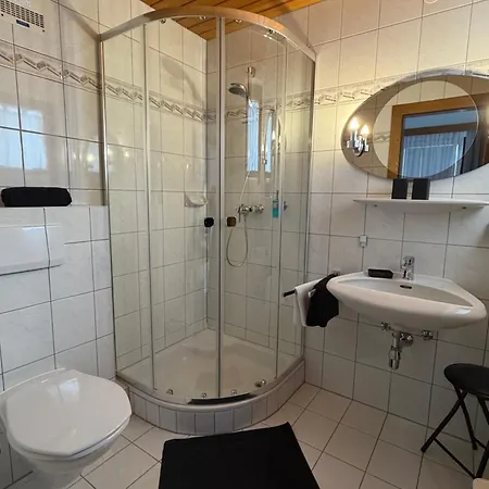 Pensión Frühstückspension-appartementhaus Wasserer 4*