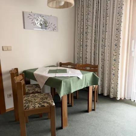 Casa de hóspedes Fruehstueckspension-appartementhaus Wasserer 4*