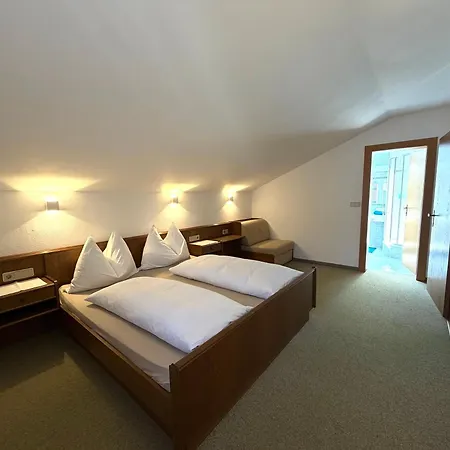 Pensión Frühstückspension-appartementhaus Wasserer Bad Kleinkirchheim