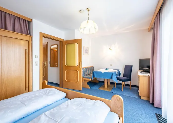 Fruehstueckspension-appartementhaus Wasserer Гостьовий будинок